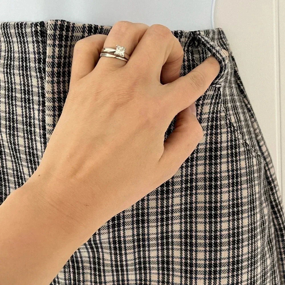 Hollister/ Belted/ Ultra high rise/ Plaid/ Mini skirt/ Size US XS - Picture 6 of 11